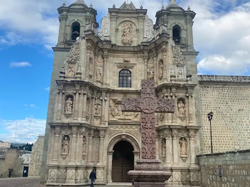 Basílica de Nuestra Señora de la Soledad