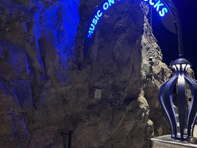 Music On the Rocks