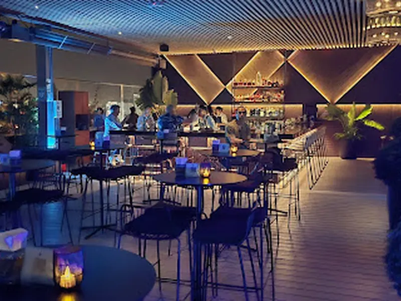 Celeste Solar Bar