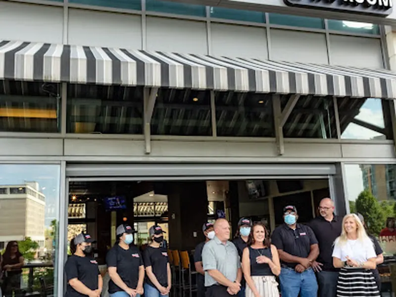 Smokin' Oak Wood-Fired Pizza and Taproom