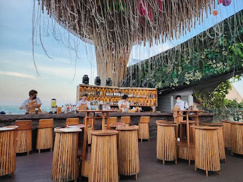 Tichuca Rooftop Bar