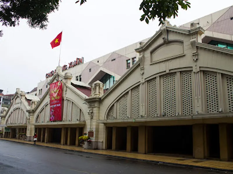 Đồng Xuân Market