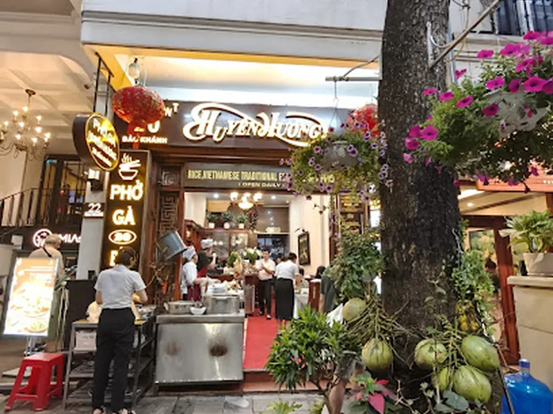Huyen Huong Restaurant