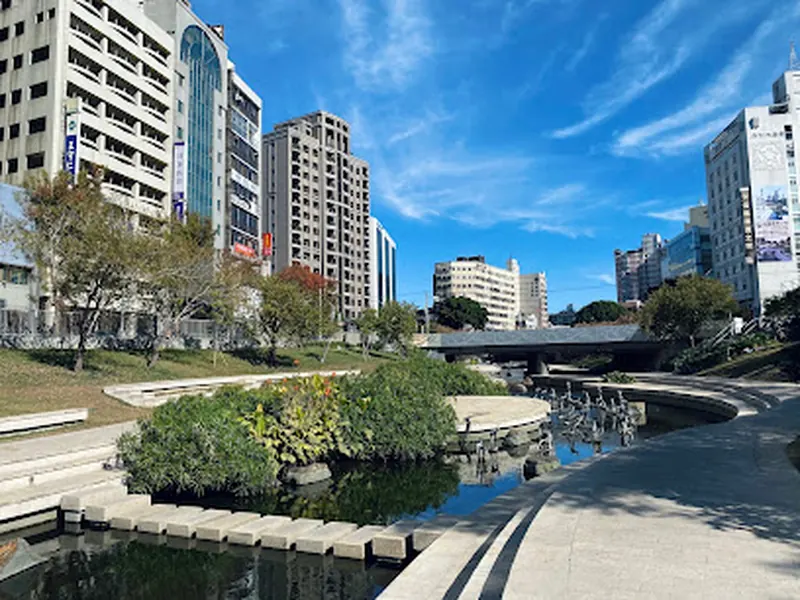 Liuchuan Riverside Walk