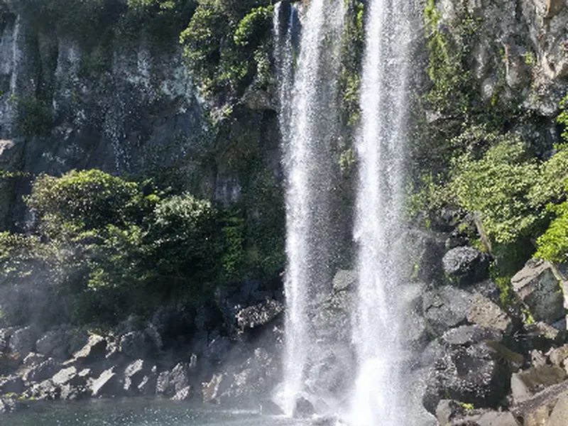 Seogwipo Jeongbang Waterfall