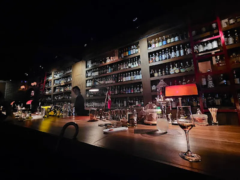 WOOD SIDE BAR