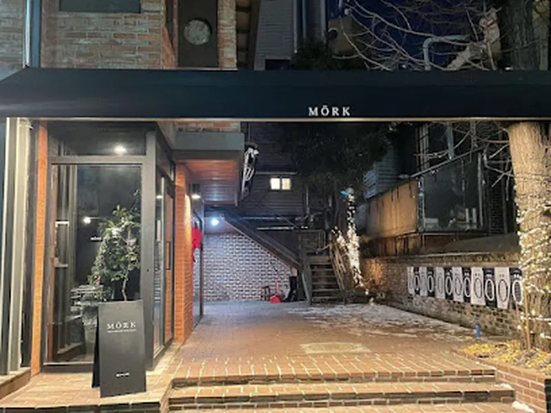 MÖRK