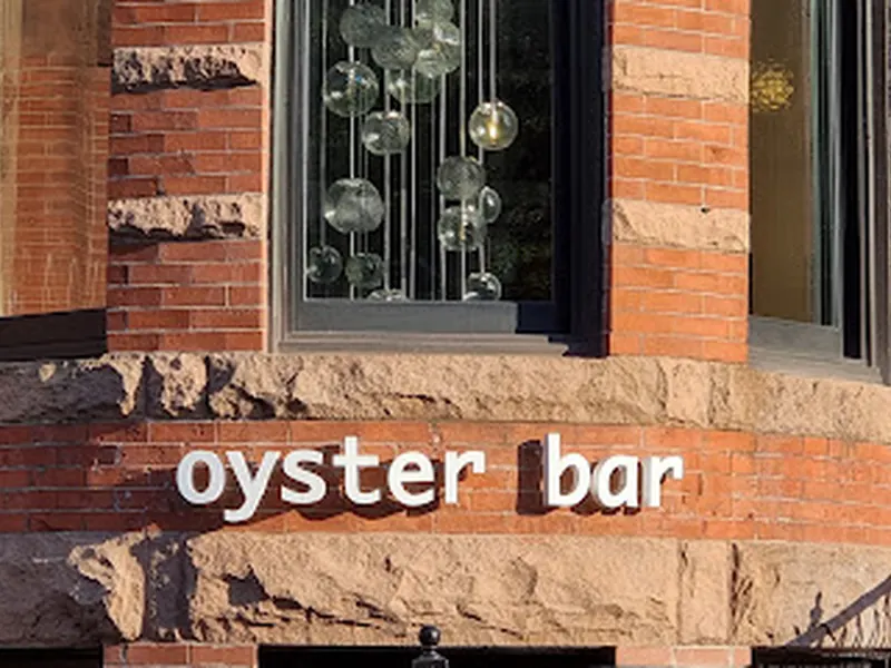 LITTLE WHALE OYSTER BAR