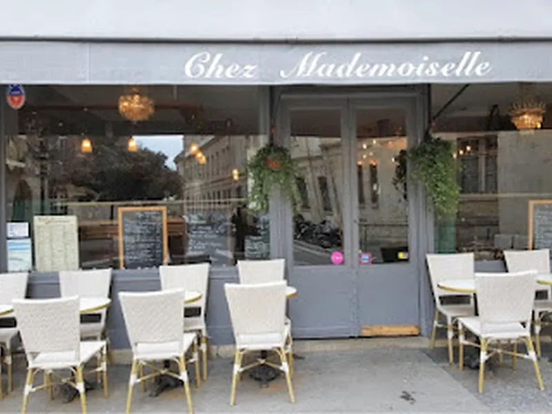 Chez Mademoiselle