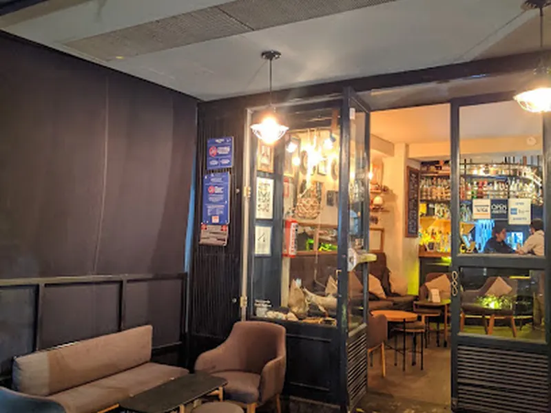Baltra Bar
