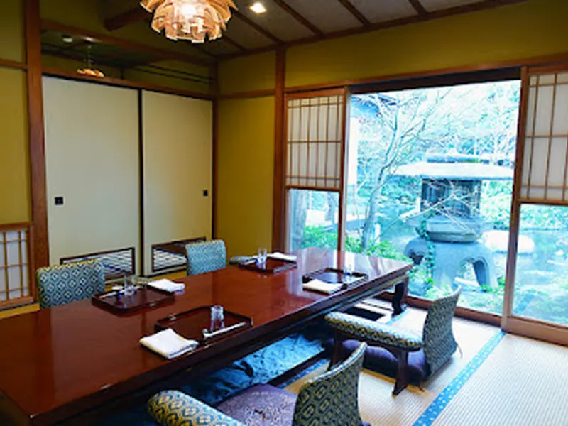 Tsukiji Jisaku