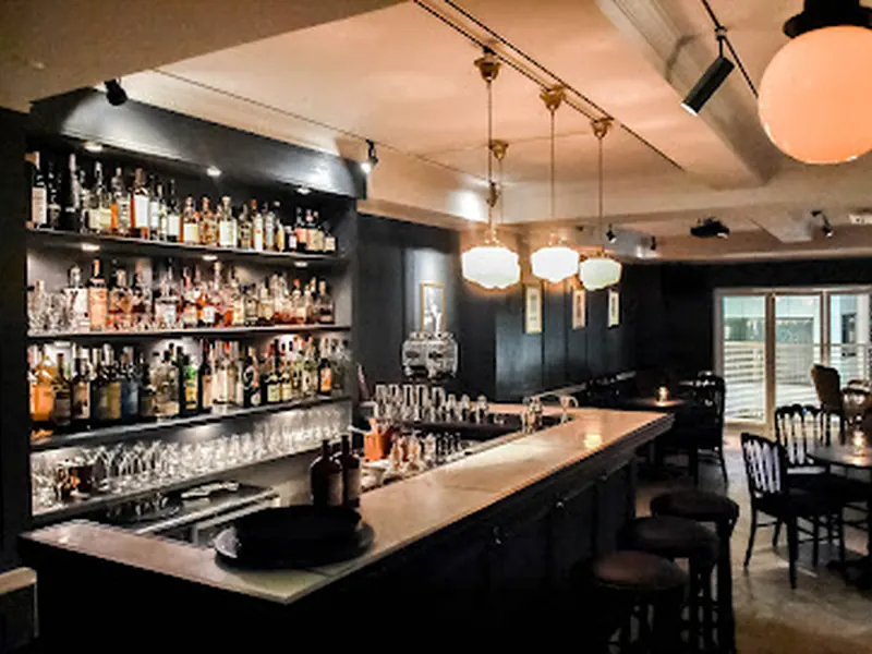 Bar TRIAD