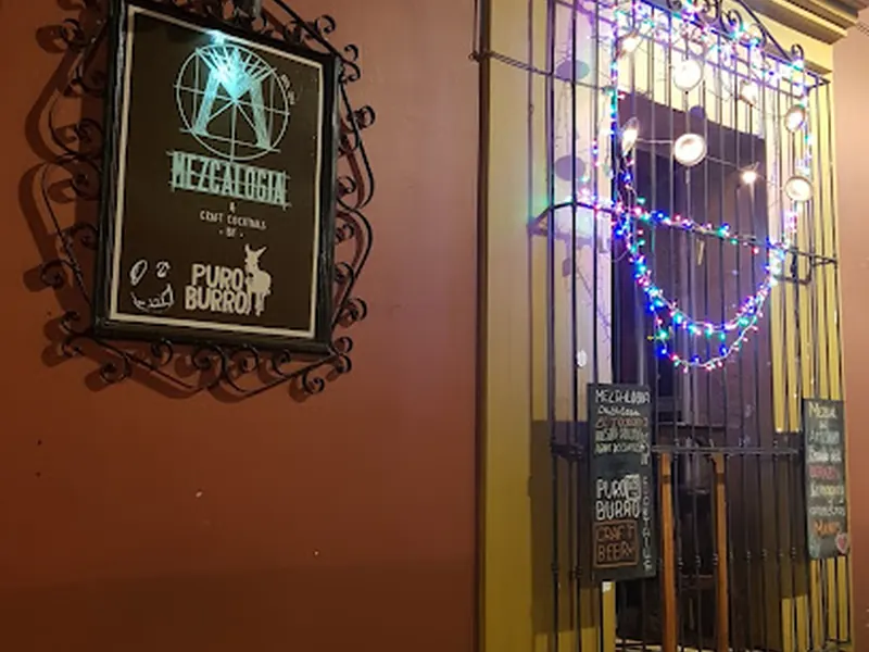 MEZCALOGIA