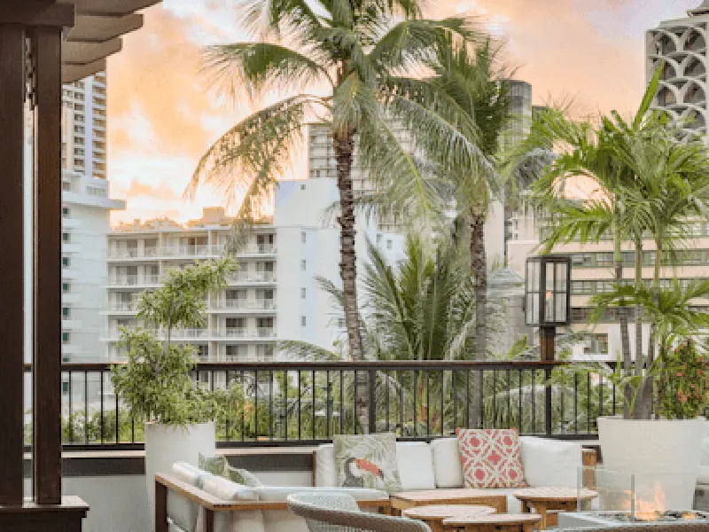 Tommy Bahama Restaurant, Bar & Store