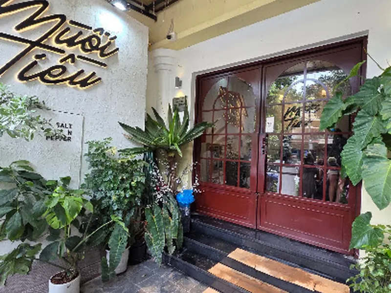 Muối Tiêu - Salt n' Pepper Kitchen