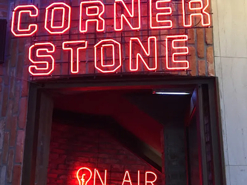 CORNER STONE