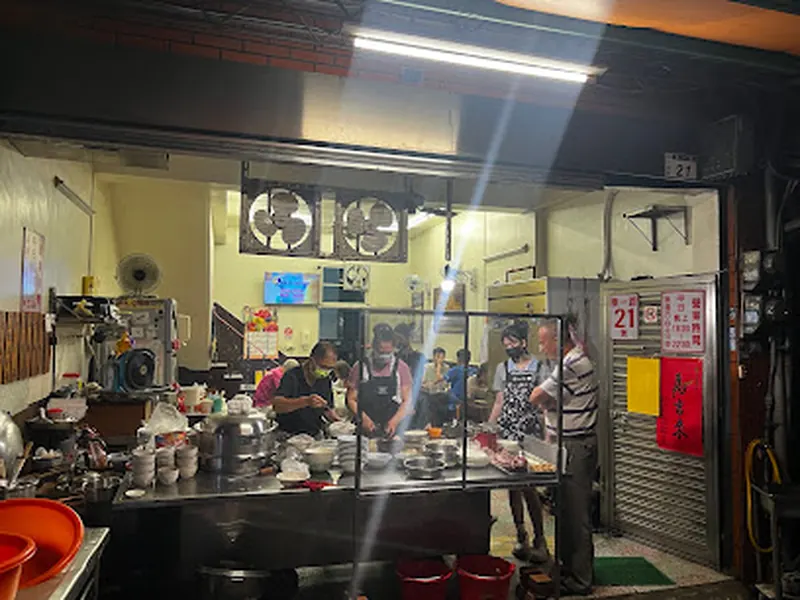 原天橋下阿榮麵店