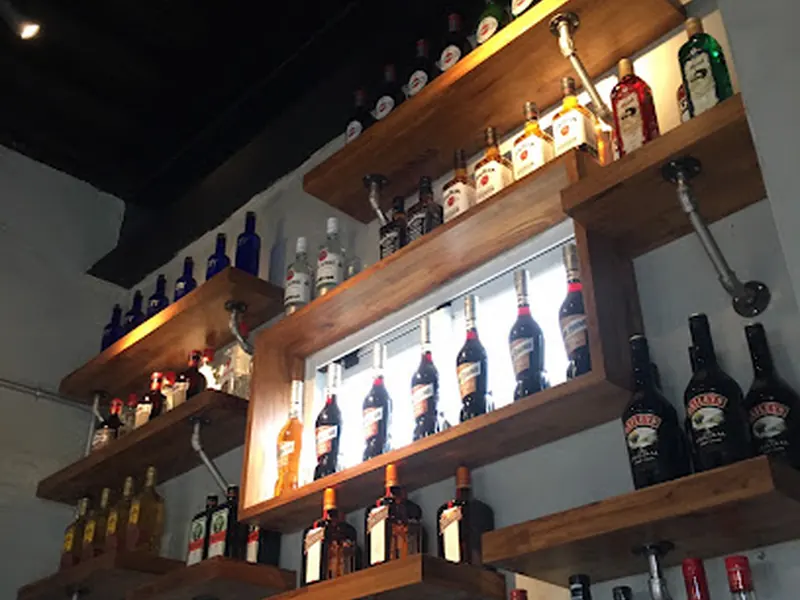 一個地方 BAR A • PLACE ｜綠島酒吧｜綠島必去｜酒吧｜