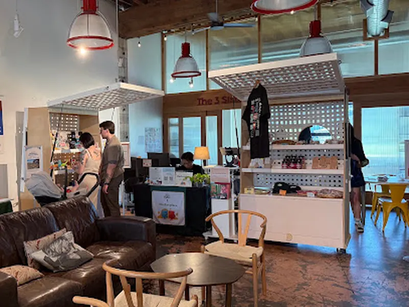 Hello Em Việt Coffee & Roastery