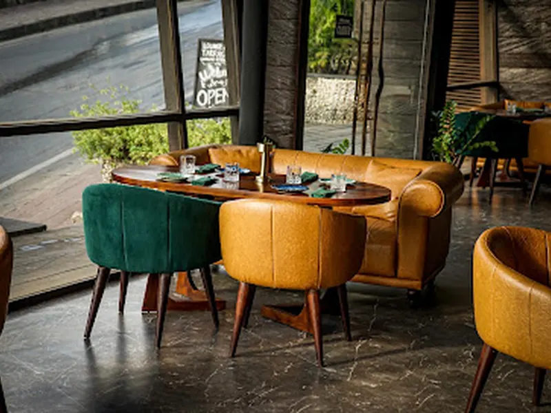 Tarragon Georgian Restaurant and Lounge Bar
