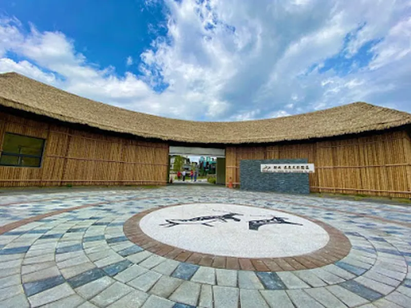 鄒族 逐鹿文創園區-嘉義阿里山 原住民/鄒族風味料理/餐廳 十大推薦 2024必吃人氣餐廳 苦茶油雞/火鍋 
鄒族歌舞表演/親子旅遊/生態之旅/員工旅遊/家族旅遊 IG PTT Dcard