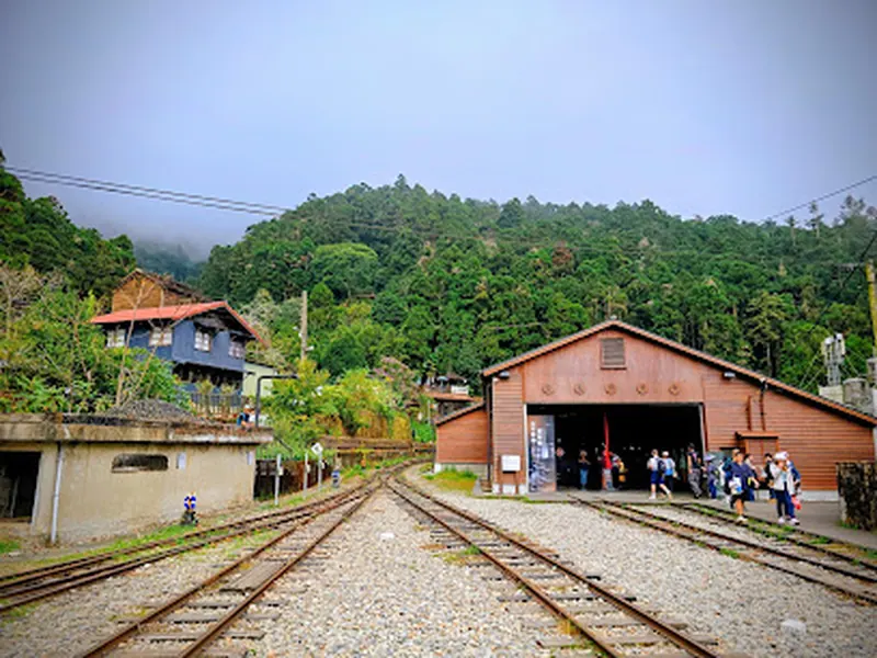 Fen Chi Hu Station
