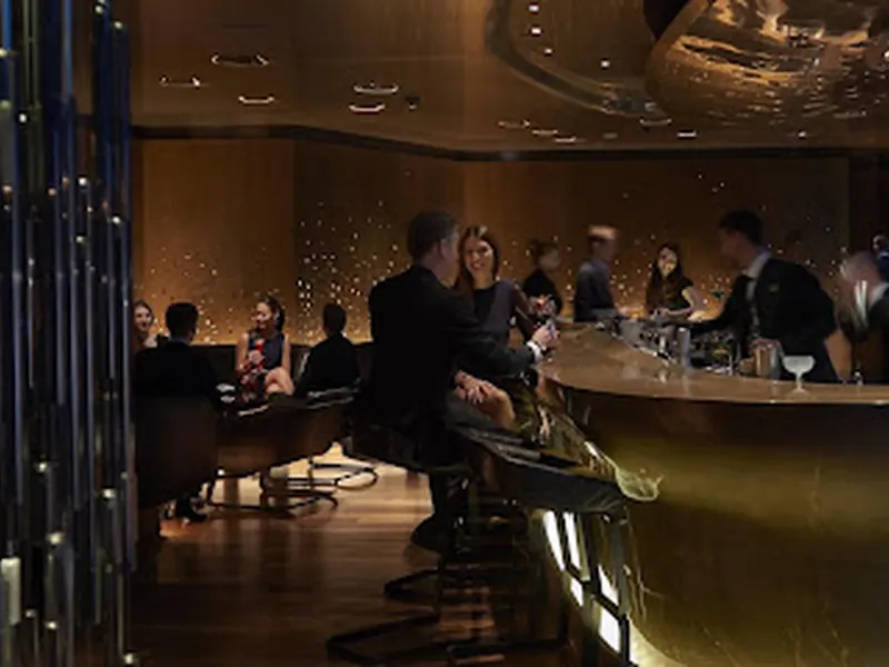 Bar 8