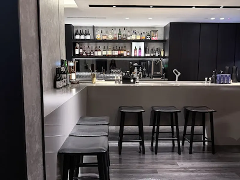 ICHI Japanese Cuisine & Bar (ICHI居酒屋)