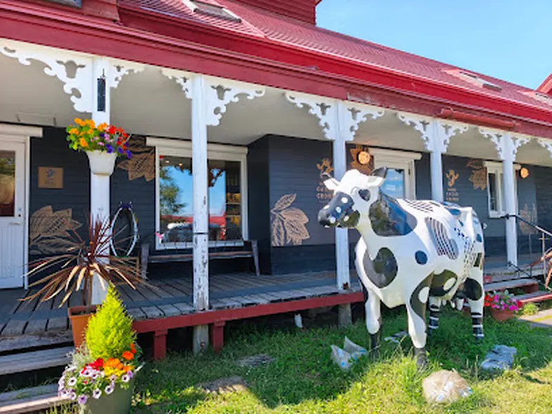 Niseko Takahashi Dairy Farm MILK KOBO
